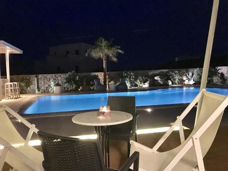 Queen Boutique Suites Mykonos Town Exterior foto