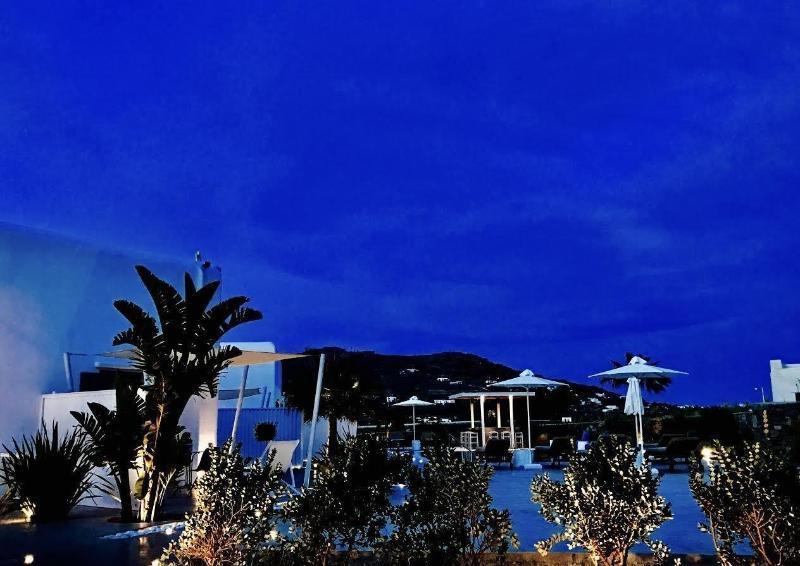 Queen Boutique Suites Mykonos Town Exterior foto