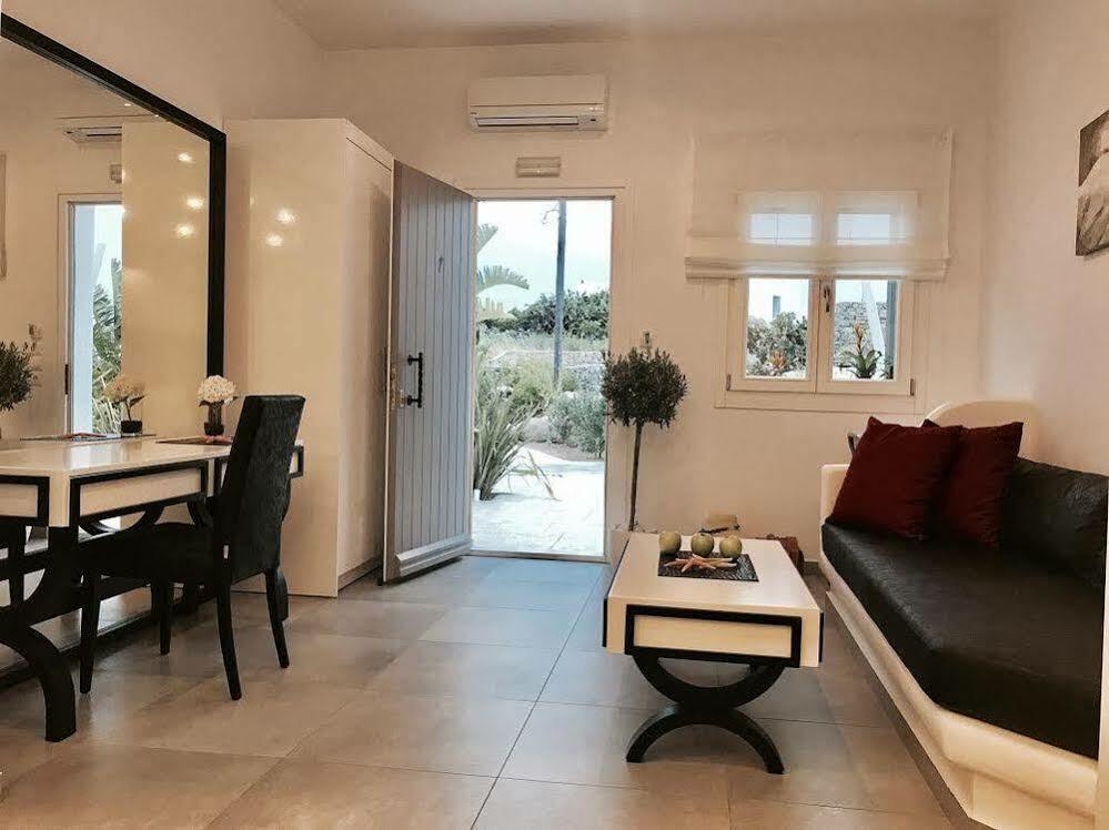 Queen Boutique Suites Mykonos Town Exterior foto