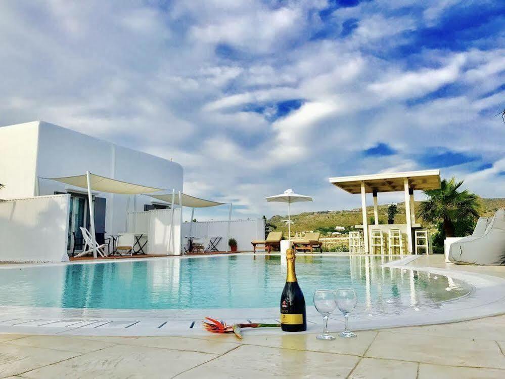 Queen Boutique Suites Mykonos Town Exterior foto